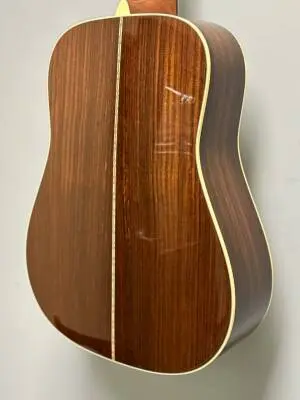 Martin Guitars - D-28 2